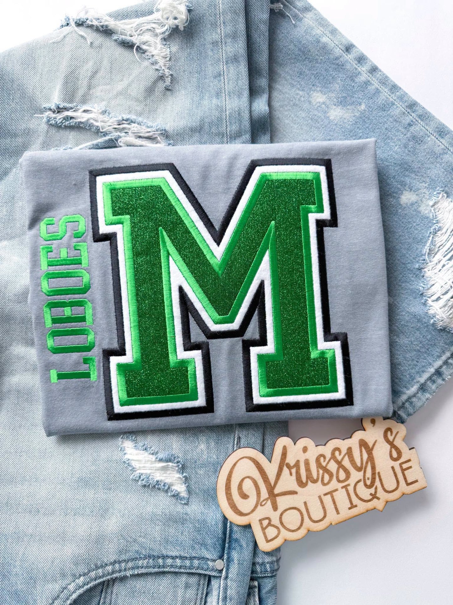 LOBOES Varsity M
